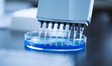 爱生华硅水凝胶隐形眼镜，你就是我们要找的“瞳类人”